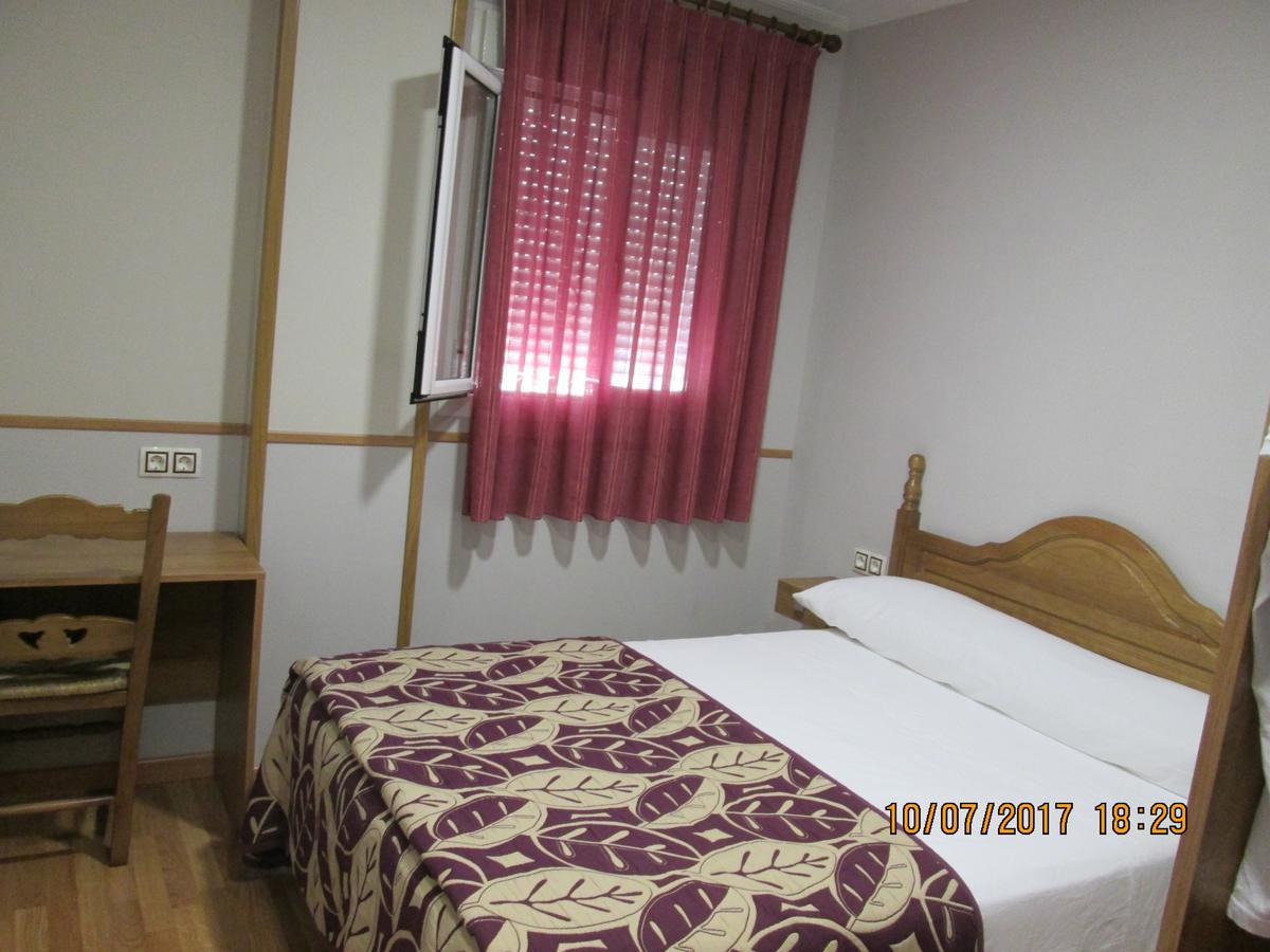 Hostal Banderas Fuensanta de Martos المظهر الخارجي الصورة